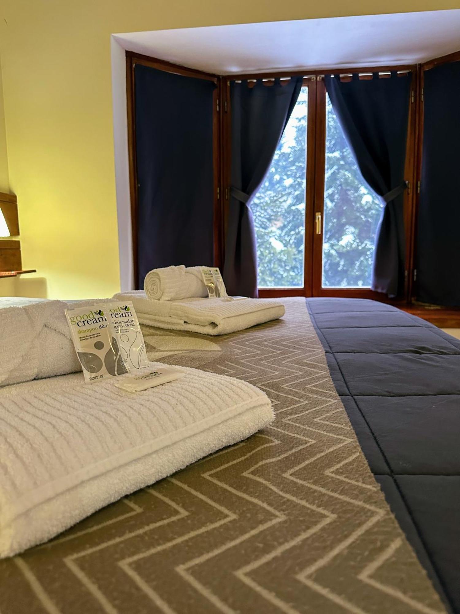Posada del Ciprés Villa La Angostura Esterno foto